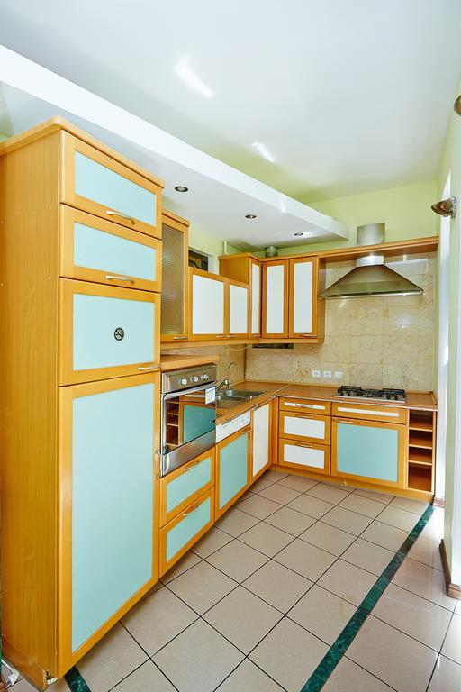 Apartment Deribasovskaya With Jacuzzi Odessa Luaran gambar