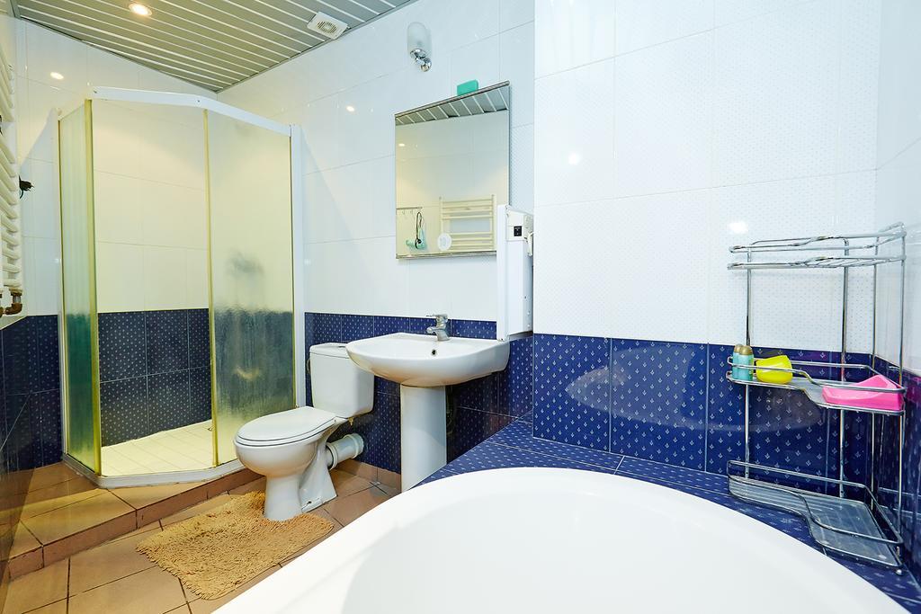 Apartment Deribasovskaya With Jacuzzi Odessa Luaran gambar